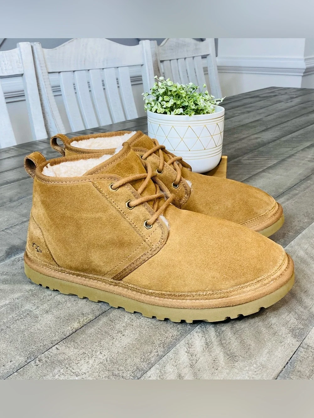 UGG Neumel Men's Chestnut Tan Suede Lace Up Chukka Boots Size 10
